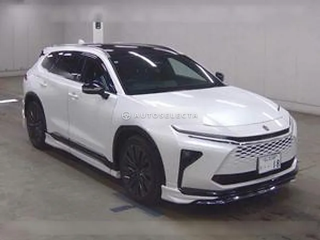 Toyota Crown Estate 2025, auction grade 6