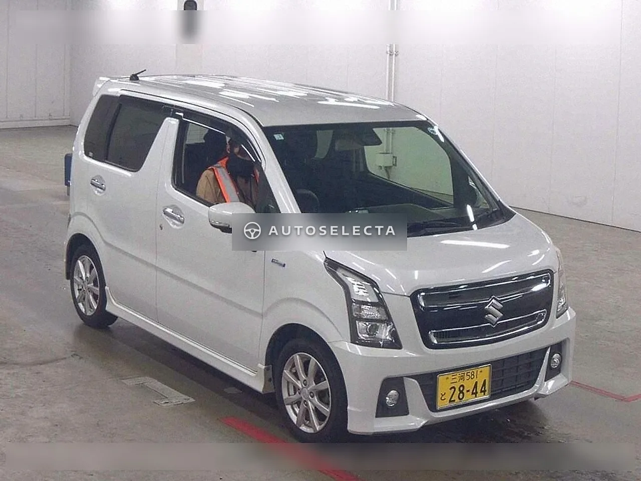 Suzuki Wagon R Stingray 2017, photo 1 of 6