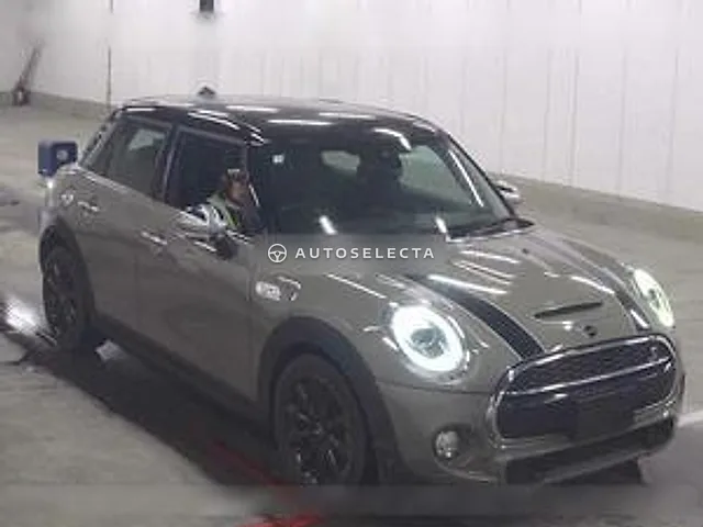 MINI 2018, auction grade 4