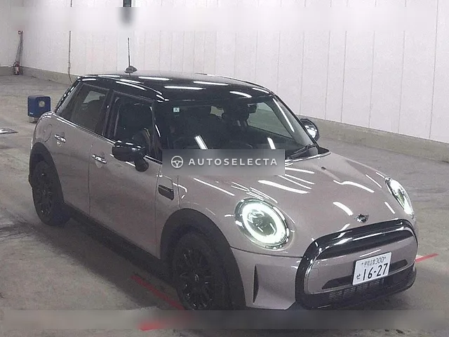MINI 2022, auction grade 4.5