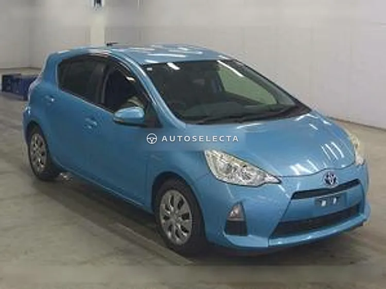 Toyota Aqua 2015, photo 1 of 1