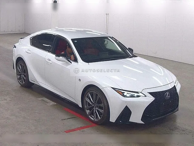 Lexus IS 2022, auction grade R