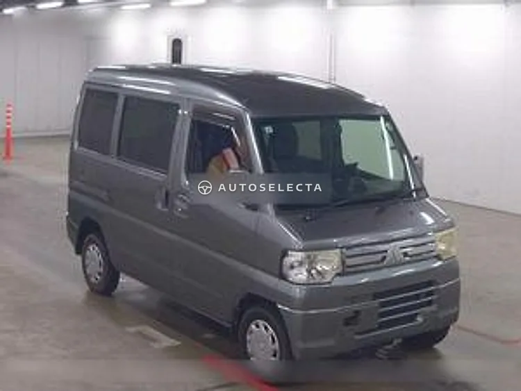 Mitsubishi Minicab Van 2012, photo 1 of 1