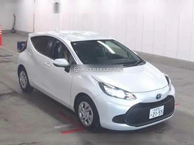 Toyota Aqua 2024, auction grade R