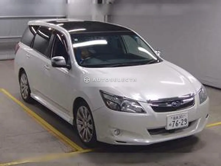 Subaru Exiga 2013, photo 1 of 1