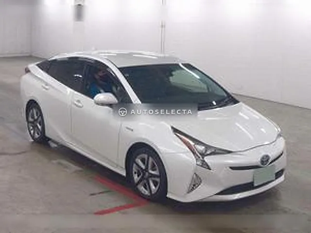 Toyota Prius 2016, auction grade 3.5