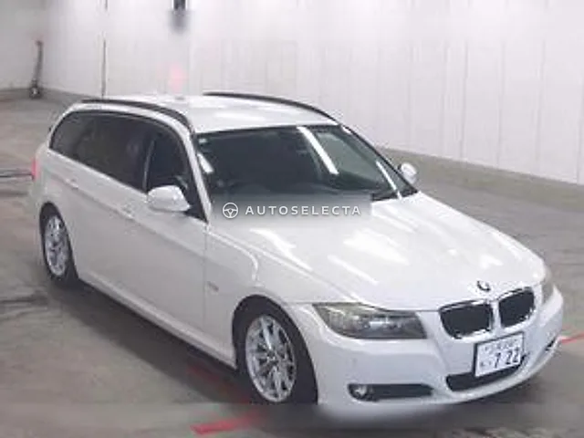 BMW 3 Series 2010, auction grade 4