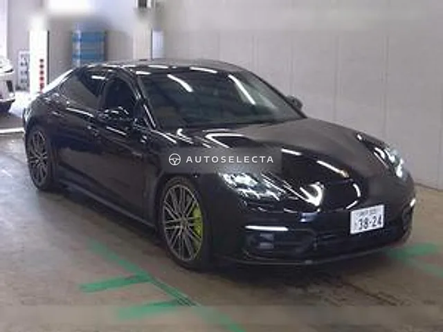 Porsche Panamera 2022, auction grade 5