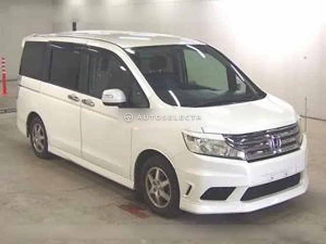Honda Stepwgn Spada 2012, auction grade RA