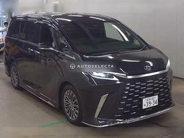 Lexus LM 2024, auction grade 4.5