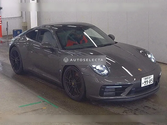 Porsche 911 2024, auction grade 5