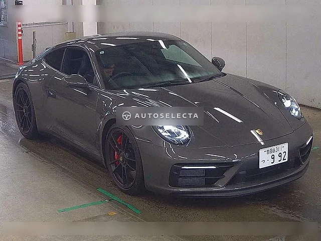 Porsche 911 2024, auction grade 5