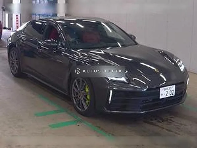 Porsche Panamera 2025, auction grade 4.5