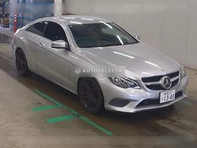Mercedes-Benz E-Class 2013, auction grade 4