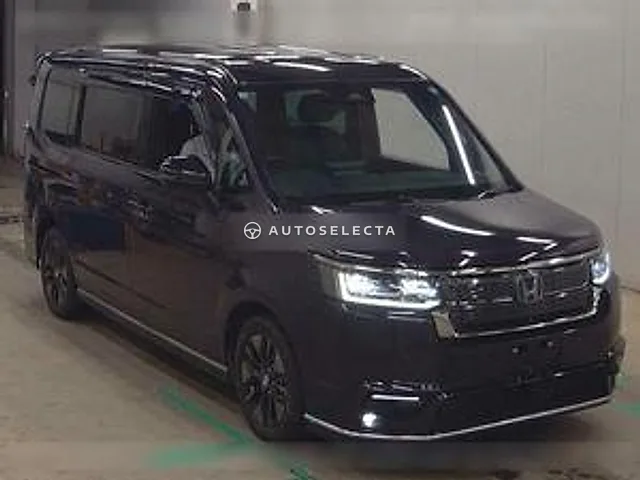 Honda Stepwgn Spada 2025, auction grade R