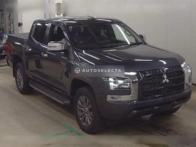 Mitsubishi Triton 2025, auction grade 5