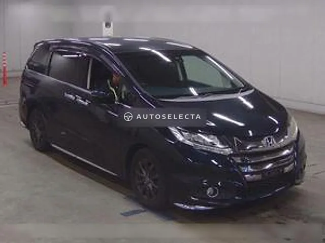Honda Odyssey 2013, auction grade R