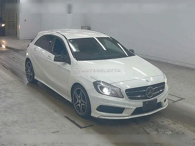 Mercedes-Benz A-Class 2015, auction grade 4.5