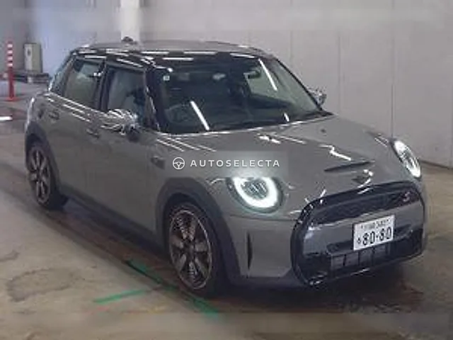 MINI 2021, auction grade 4