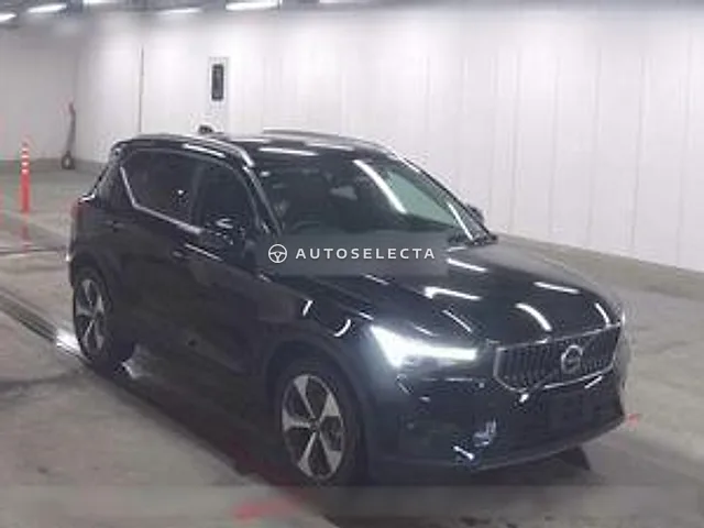 Volvo XC40 2023, auction grade 4
