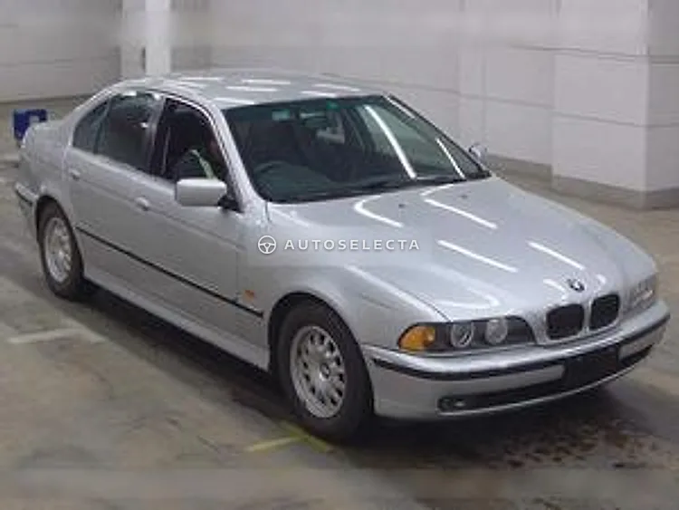 BMW 5 Series 2000, photo 1 of 1