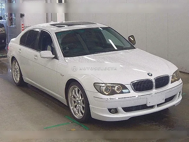 BMW 7 Series 2005, auction grade 3.5