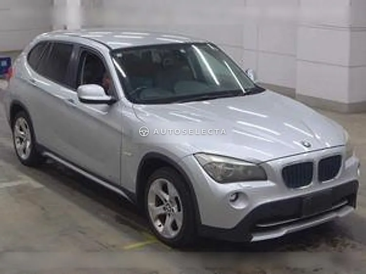 BMW X1 2012, photo 1 of 6