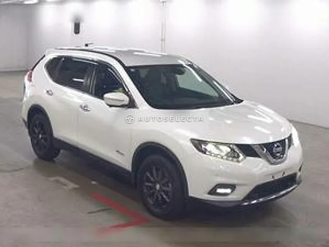 Nissan X-Trail 2015, auction grade 3.5
