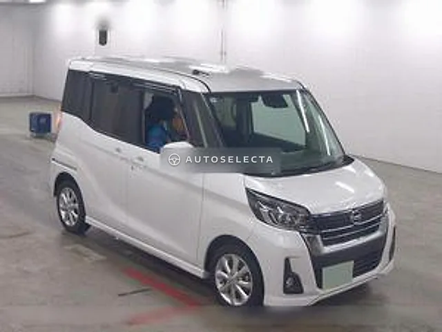 Nissan Dayz Roox 2018, auction grade 3.5