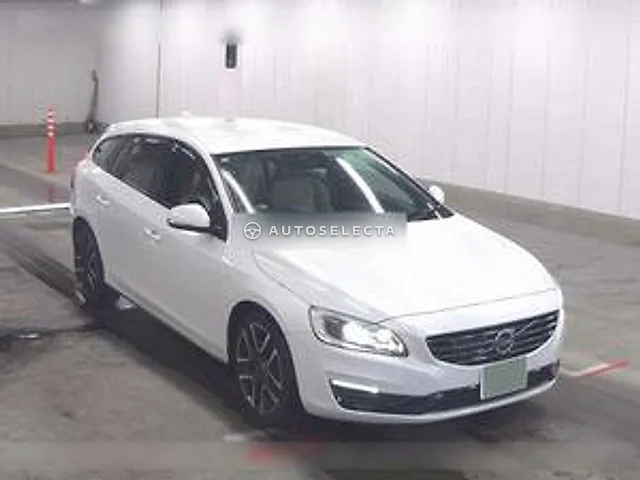 Volvo V60 2016, auction grade 4