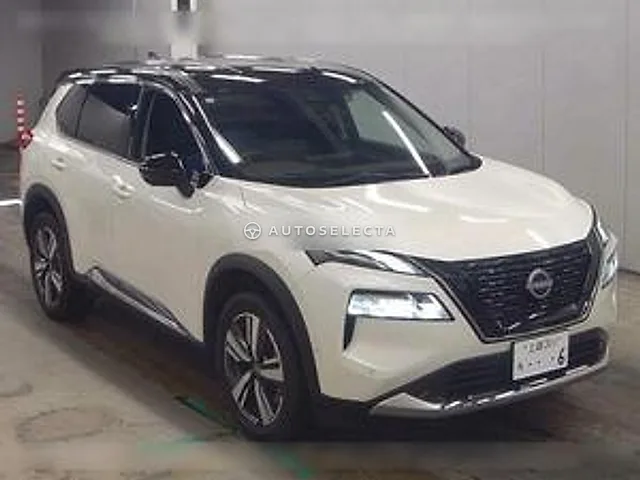 Nissan X-Trail 2024, auction grade 5