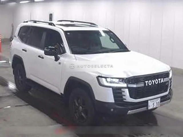 Toyota Land Cruiser GR Sport 2024, auction grade 5