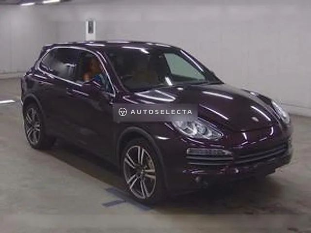 Porsche Cayenne 2011, auction grade 3.5