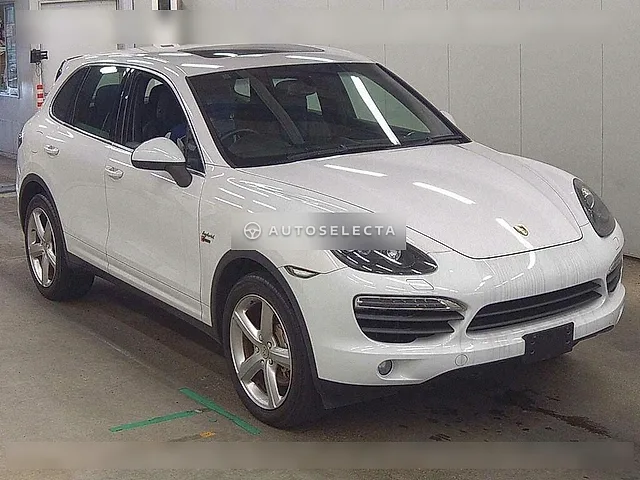 Porsche Cayenne 2013, auction grade 4
