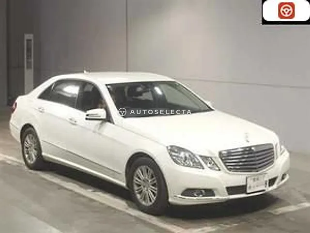 Mercedes-Benz E-Class 2009, auction grade 3.5