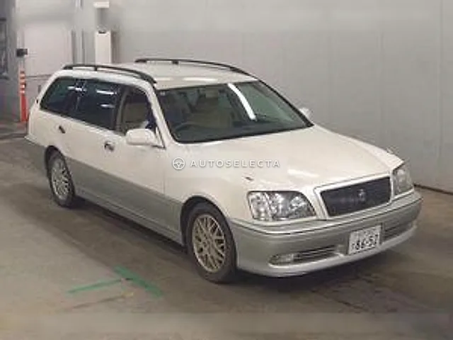 Toyota Crown Estate 2002, auction grade R