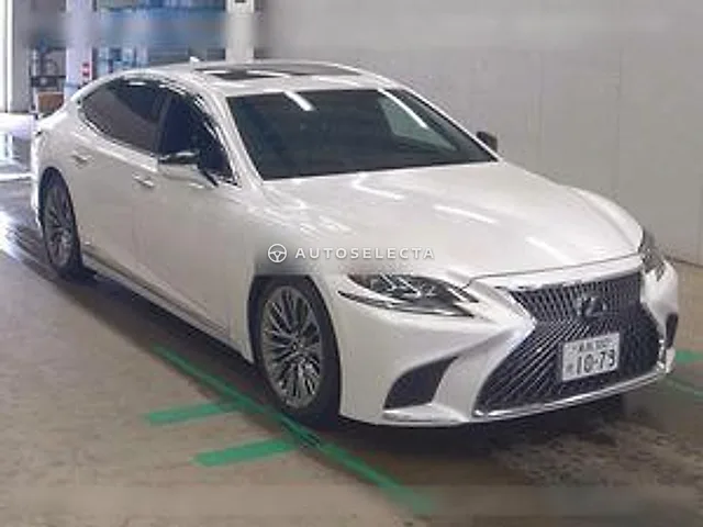 Lexus LS 2018, auction grade 3.5