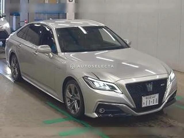 Toyota Crown Hybrid 2018, auction grade R