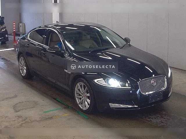 Jaguar XF 2013, auction grade 4