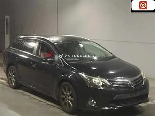 Toyota Avensis Wagon 2013, auction grade 3.5