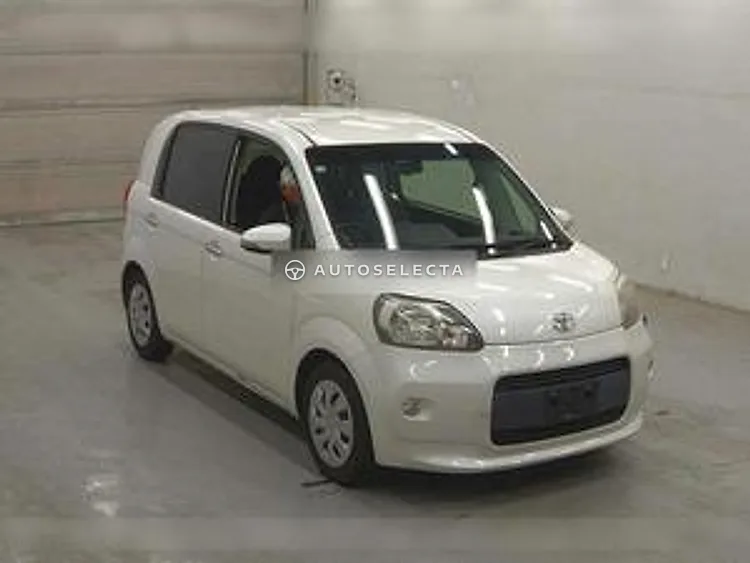 Toyota Porte 2013, photo 1 of 1
