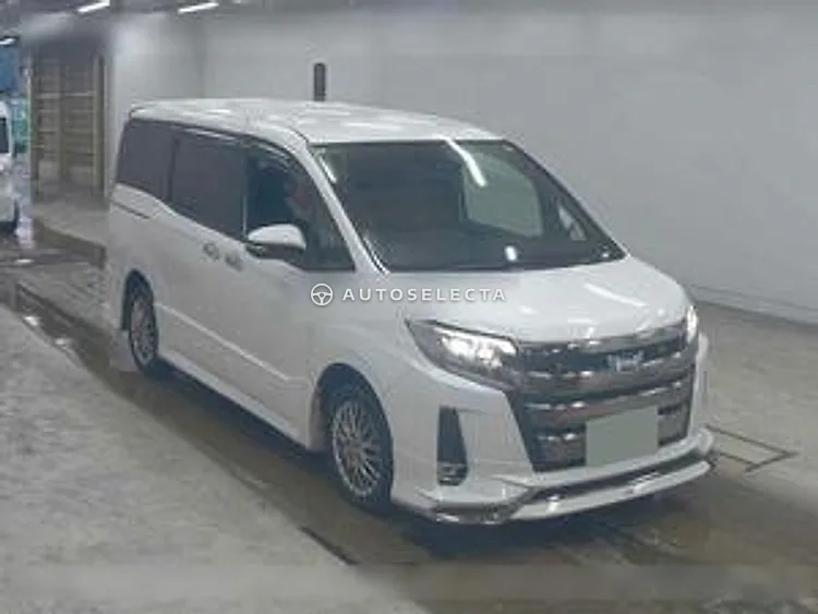 Toyota Noah 2020, photo 1 of 1