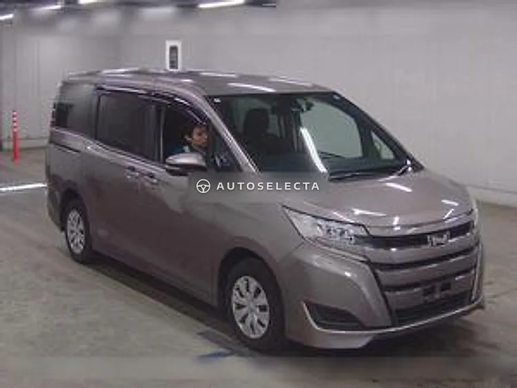 Toyota Noah 2020, photo 1 of 1
