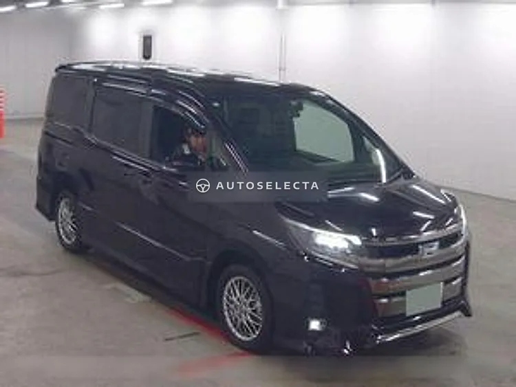 Toyota Noah 2020, photo 1 of 1