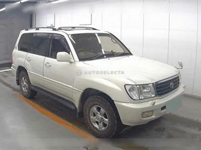 Toyota Land Cruiser 100 2001, auction grade 4