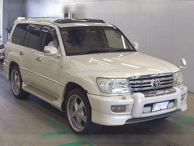 Toyota Land Cruiser 100 1999, auction grade 2