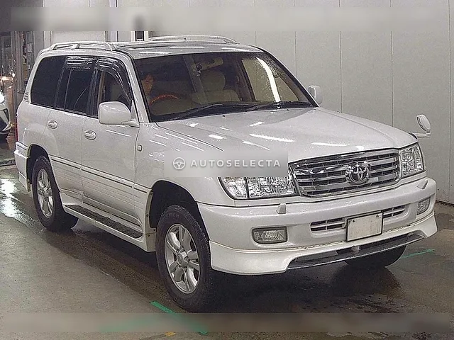 Toyota Land Cruiser 100 2001, auction grade 2