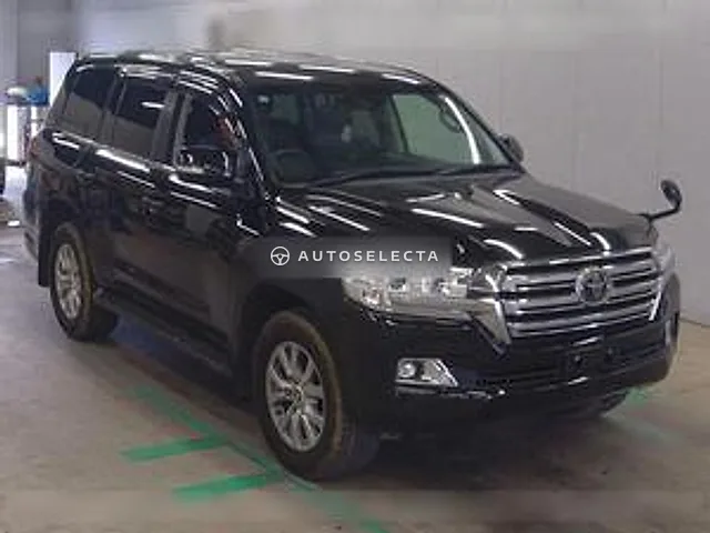 Toyota Land Cruiser 2018, auction grade 3.5
