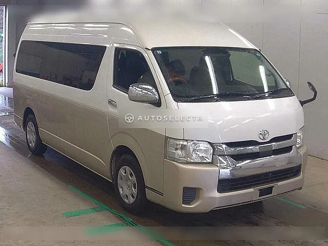 Toyota Hiace Wagon 2018, auction grade 3