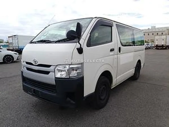 Toyota Hiace 2015